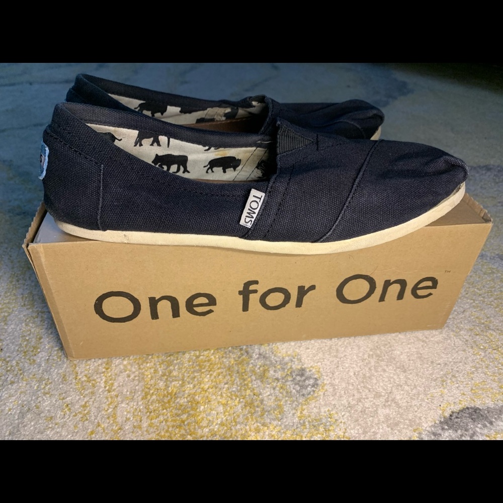 Toms women’s slip ons